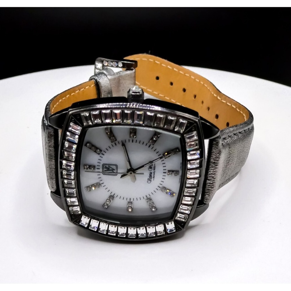 Victoria Wieck Beverly Hills B8622 Genuine Leather Quartz Analog Ladies Watch